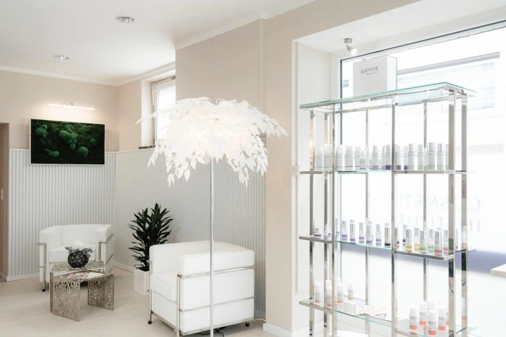 AJOVIVE Cosmetic Institute