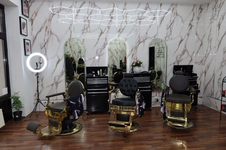 Amoria Salon