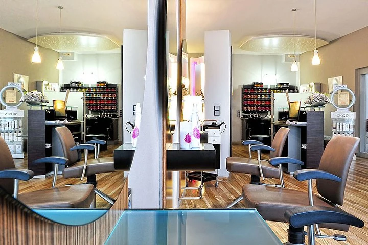 AT Friseure