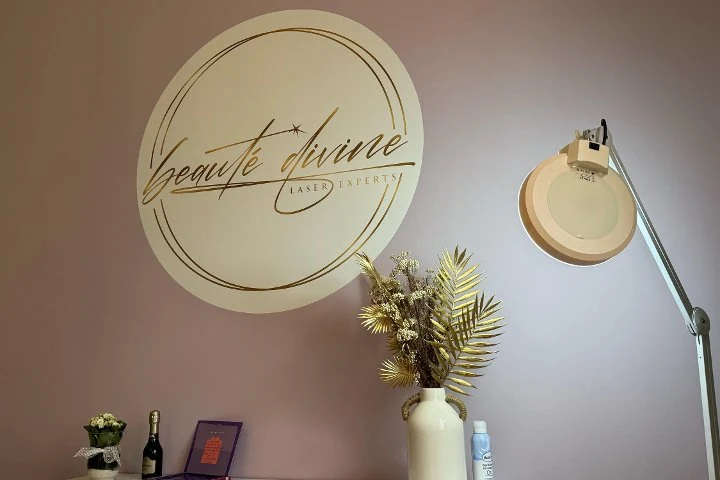beauté divine - Stuttgart
