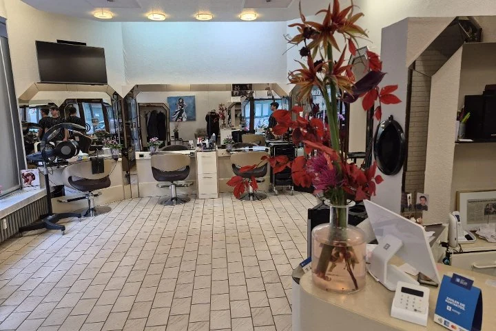 Frisuren Studio Serin