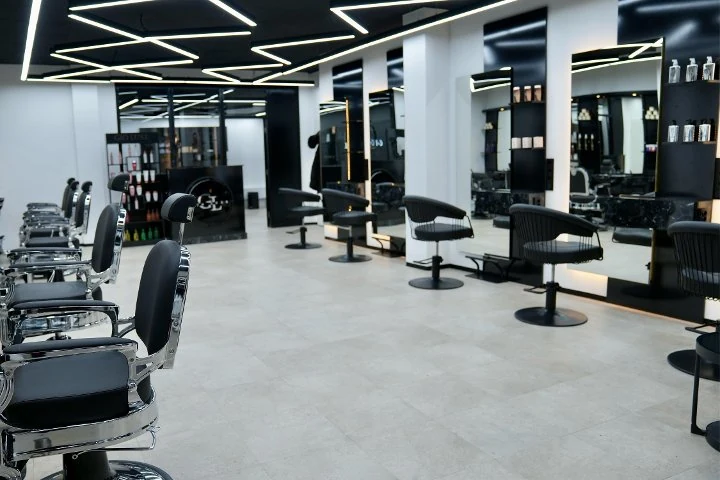 Gio Luxe Hairs