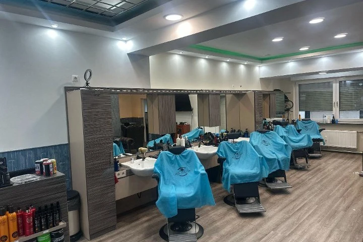 Hair Avenue