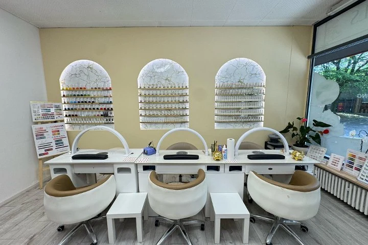 Happy Nails, Unterhaching