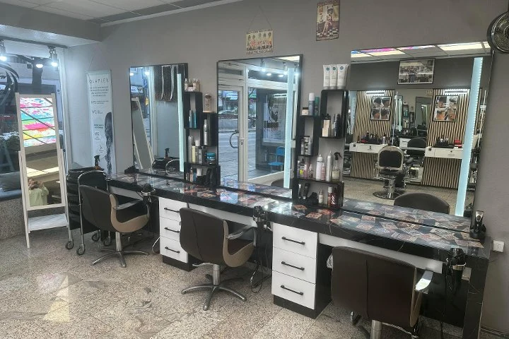 i2 friseursalon & Kosmetik
