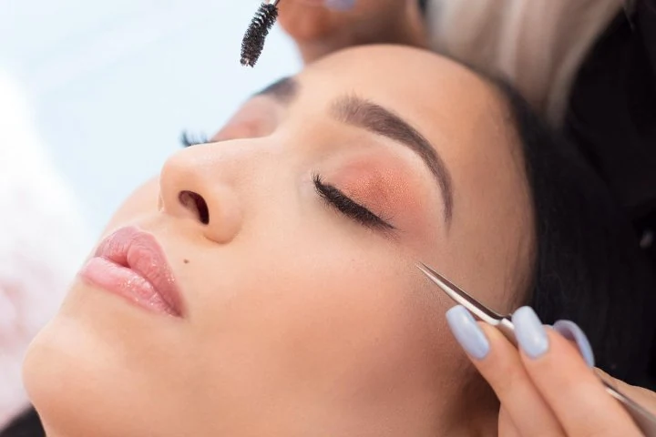 Lara Beauty