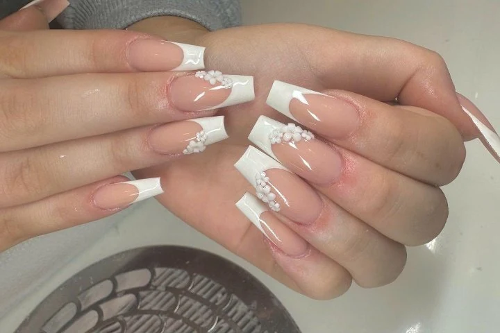Lucky Nails & Design