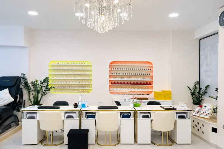 Miu Nails, Duisburg