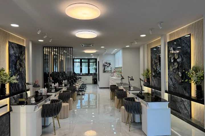 Nails 98 Lashes & Spa