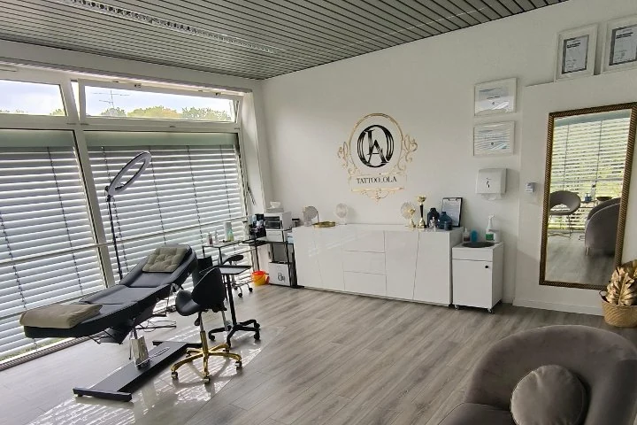 Ola Artistic Tattoo & PMU