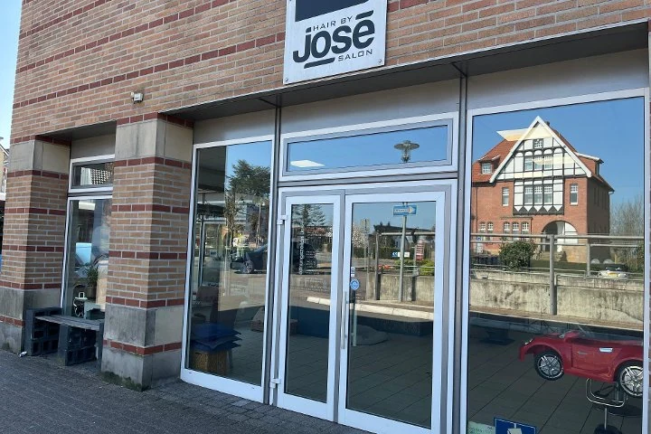 Salon Jose