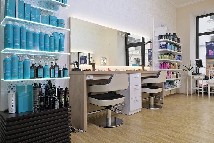 SALOONS LUXURY - Breisacherstraße