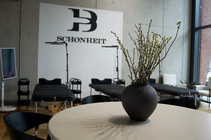 Schönheit PB, Hürth
