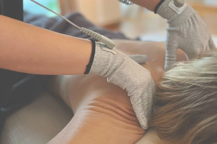slow:now Ultra. Deep. Technologie - Mehr als Massage