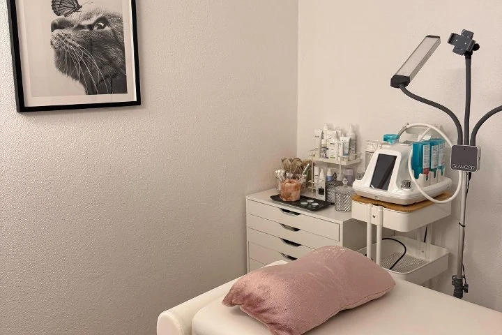 The Beauty Bar