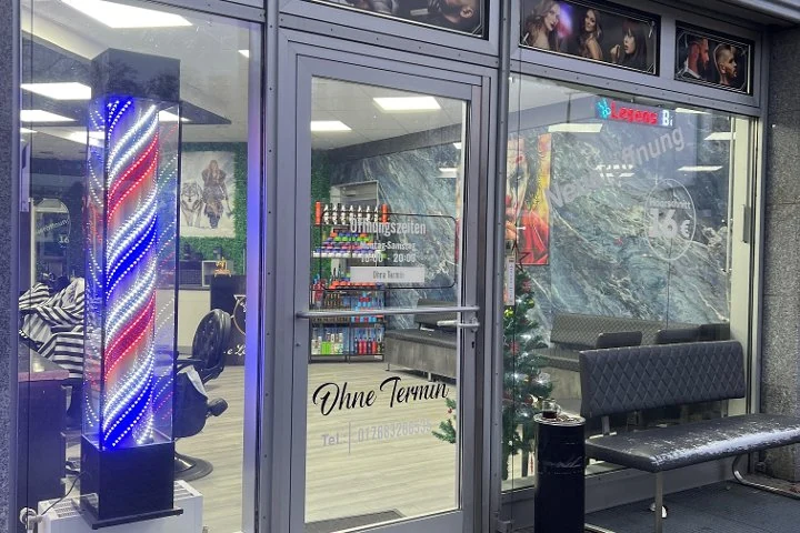 The Legends Barber – Herrenhaarschnitt & Fade