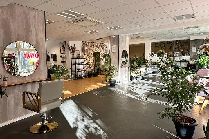 Vanessa Plenker Hair & Beauty