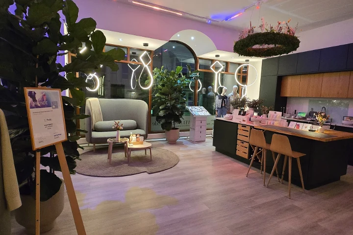 WELLNESSfee Leipzig | Kosmetik . Beauty . Head Spa . Friseur
