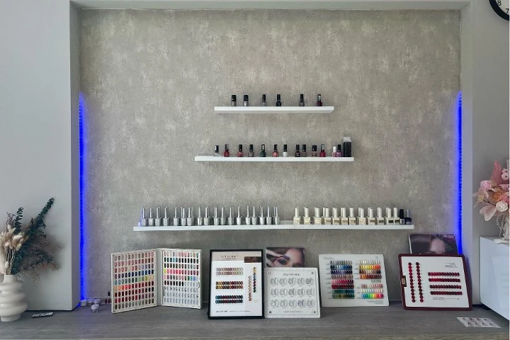 Win Nails & Lashes Alt-Treptow